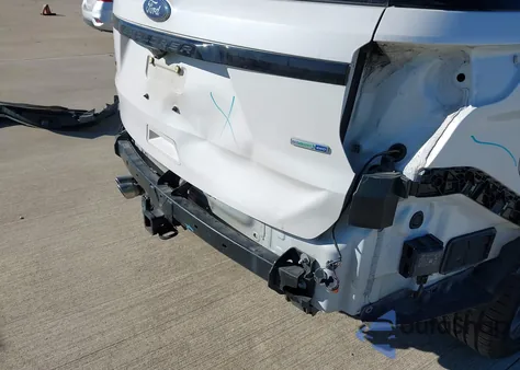 2018 Ford Explorer Sport z USA, uszkodzony, nr VIN 1FM5K8GT2JGB88734